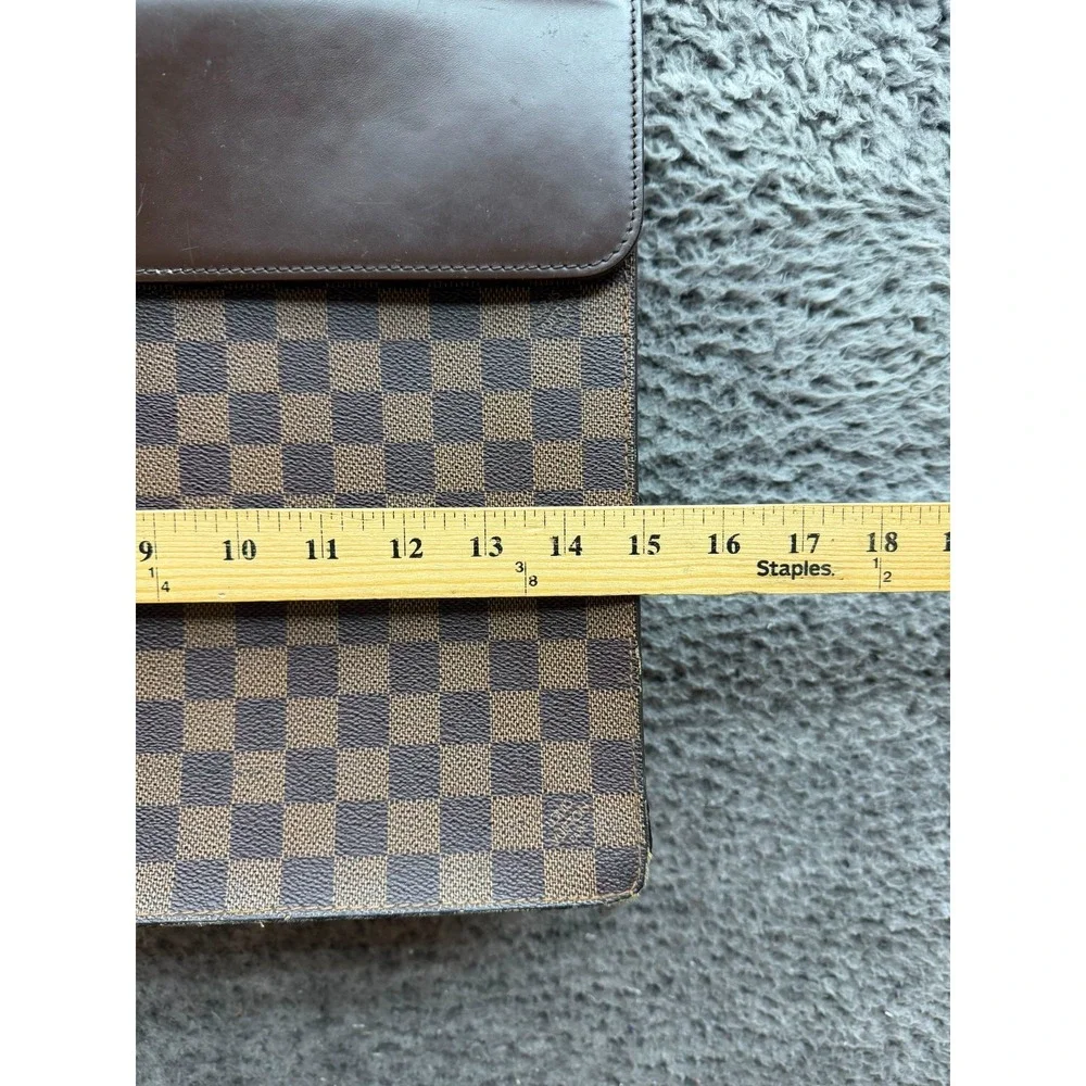 Louis Vuitton pre owned